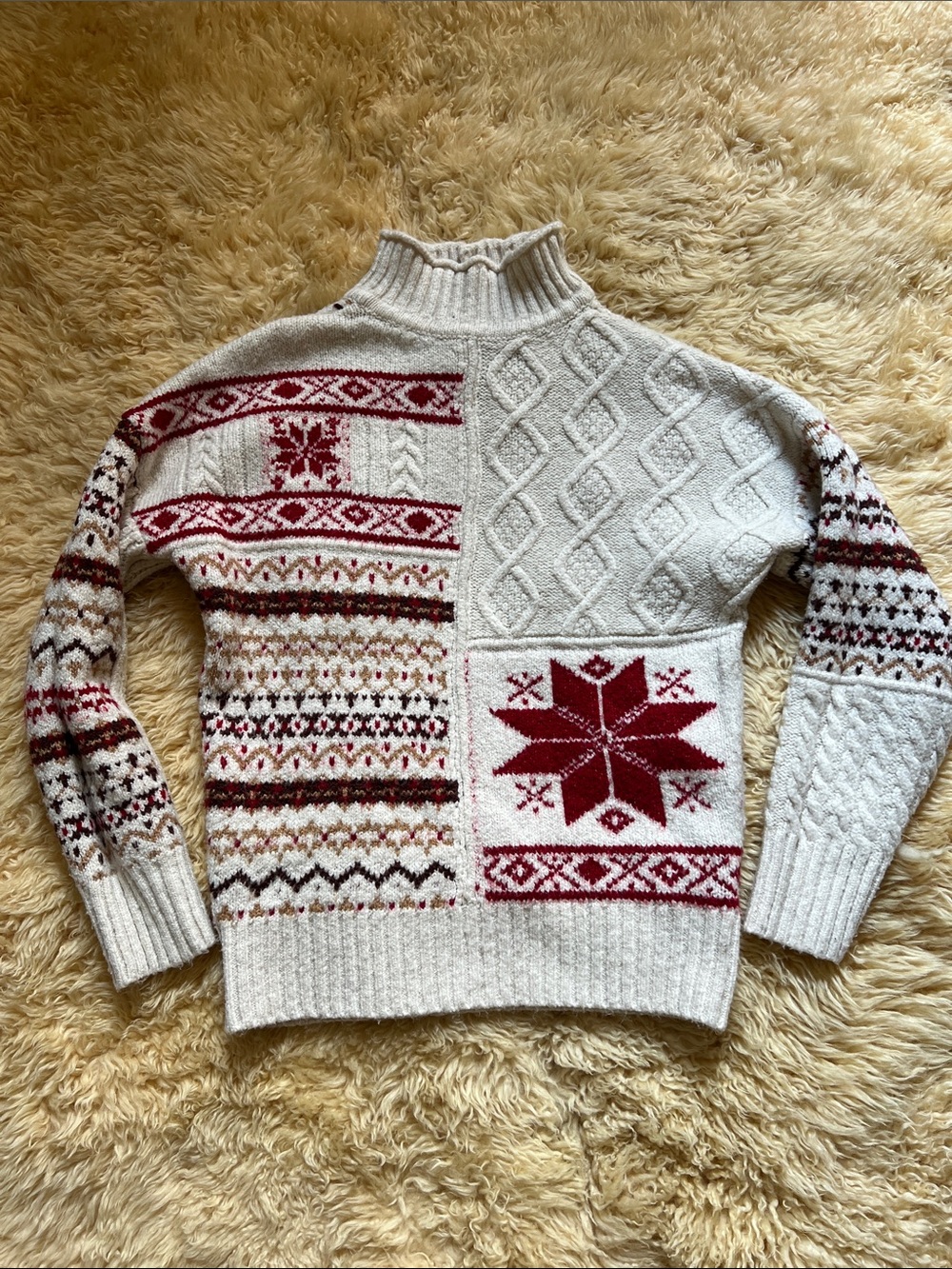 American Eagle Vintage Cream Fair Isle Cable Knit Sweater with Red Snowflake